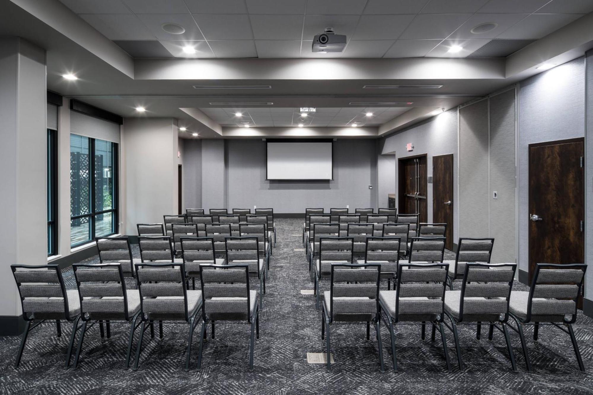 Courtyard By Marriott Houston Heights/I-10 Hotel Екстериор снимка